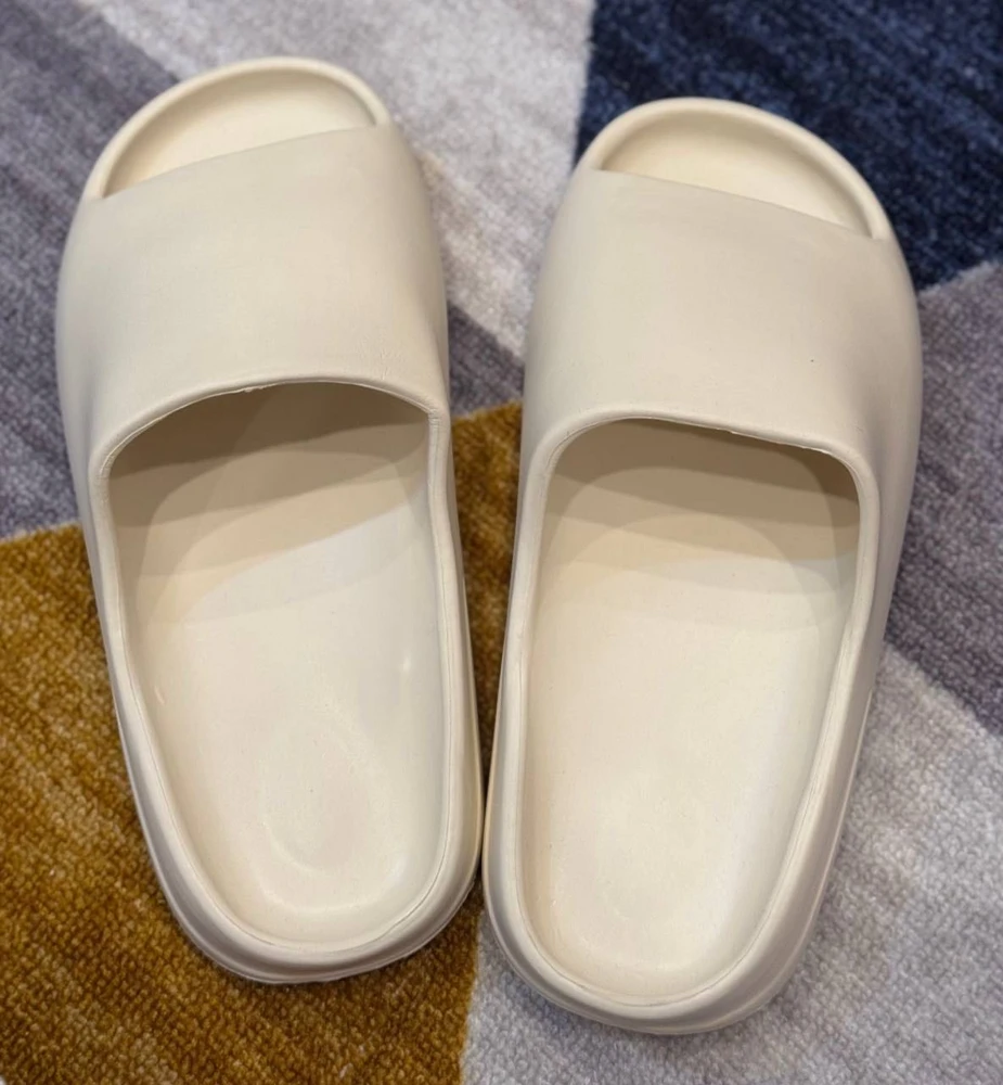 Удобные сланцы, мягкие