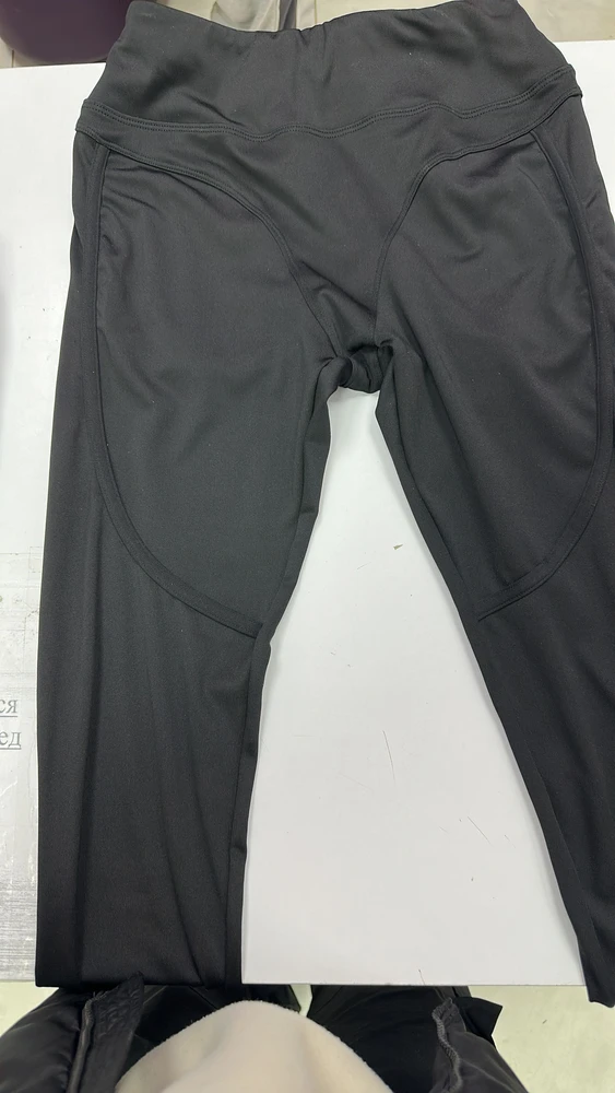 Кошмар просто, пришла дешевка какая то
Заявку на возврат не приняли
За такую фигню заплатила такие деньги