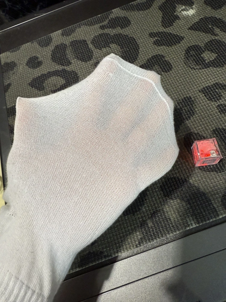 Это не носки, а марля какая-то!