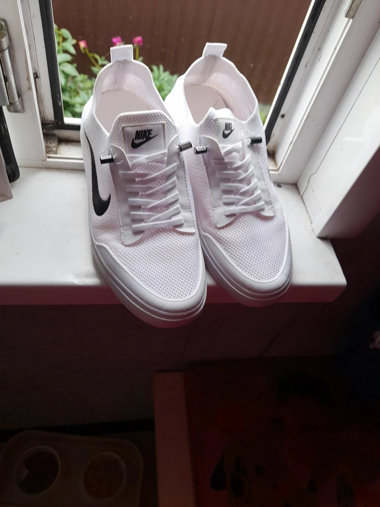 Кроссы норм, только маркие, стираю после каждой носки